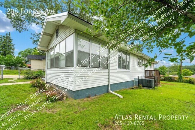 Foto del edificio - 208 Forest Ave