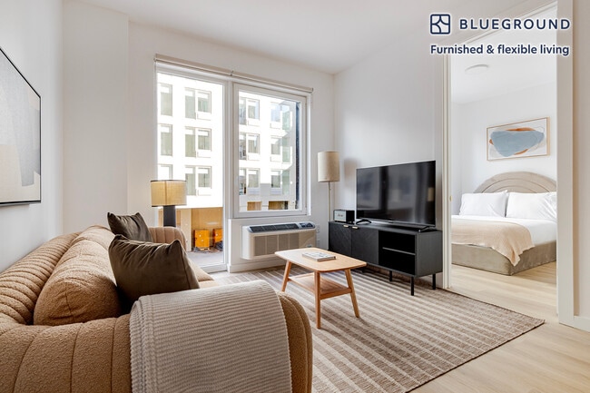 Building Photo - 525 Pacific St