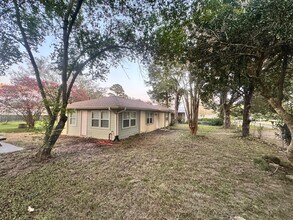 Building Photo - 112 Runnels St