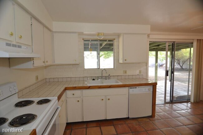 Foto del edificio - 3 br, 2 bath House - 7410 N Patriot Dr