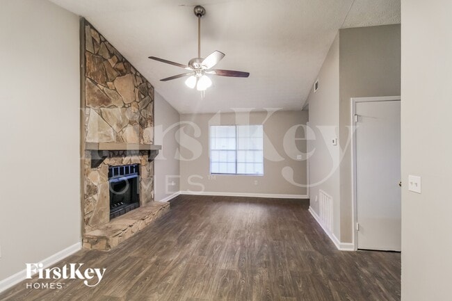 Foto del edificio - 1163 Mainstreet Valley Dr