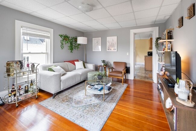 Building Photo - 38 Spring St