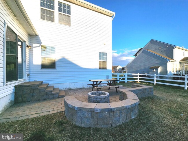 Building Photo - 154 Willowwood Dr