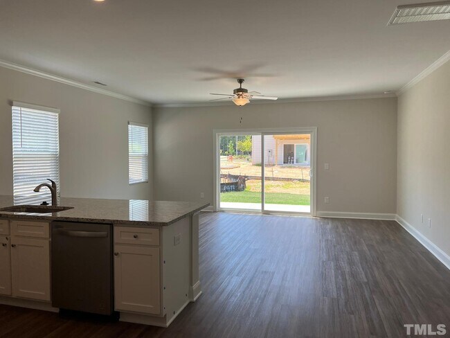 Foto del edificio - 6928 Outfall Point Ln