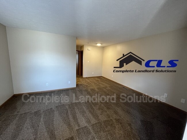 Foto del edificio - 1742 E Morgan Dr