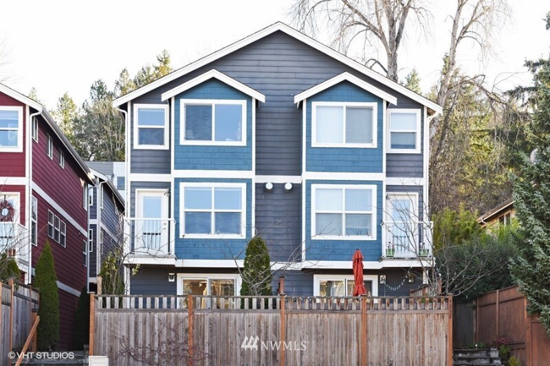 Primary Photo - 4832 Delridge Way SW