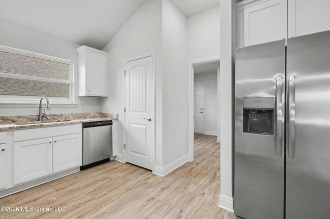 Building Photo - 14027 Oak Arbor Dr