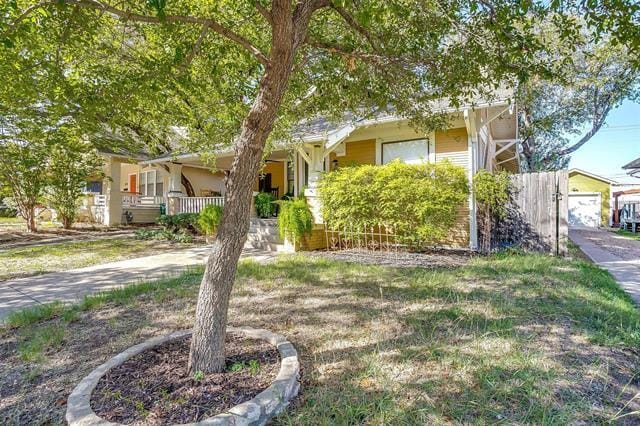 Foto del edificio - 2116 Hurley Ave