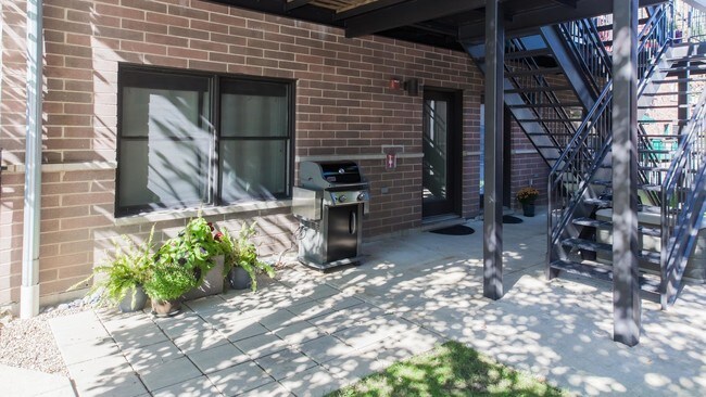 Building Photo - 212 Marengo Ave