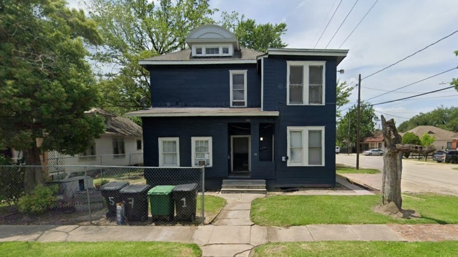 Primary Photo - 102 Bryan St