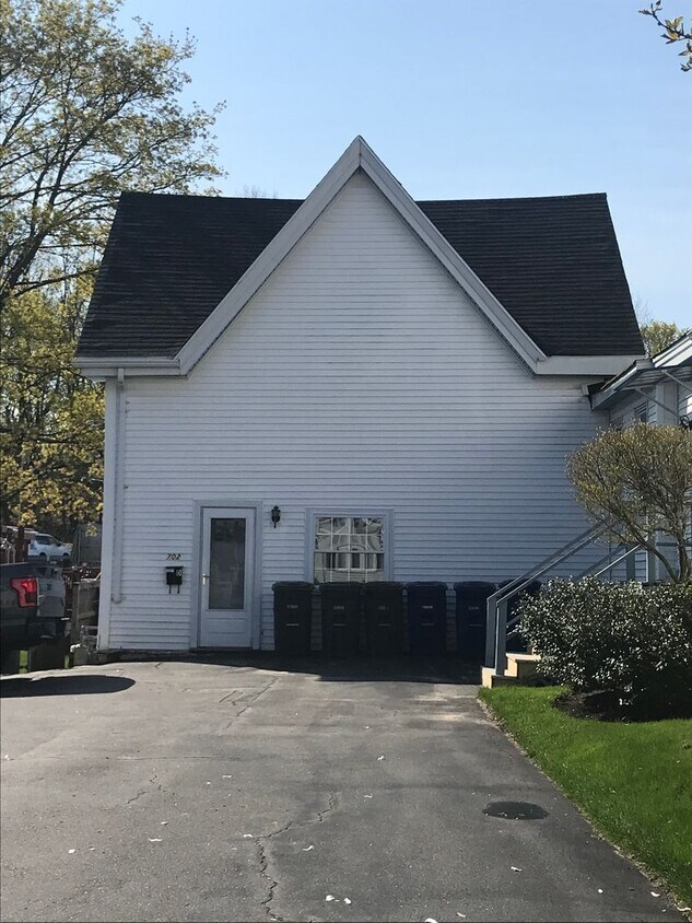 702 Main St., Westbrook Apartment for Rent in Westbrook, ME