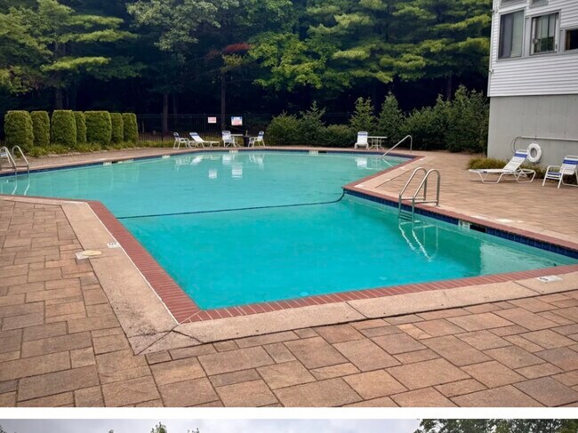 Foto del edificio - 4 Staunton Ct