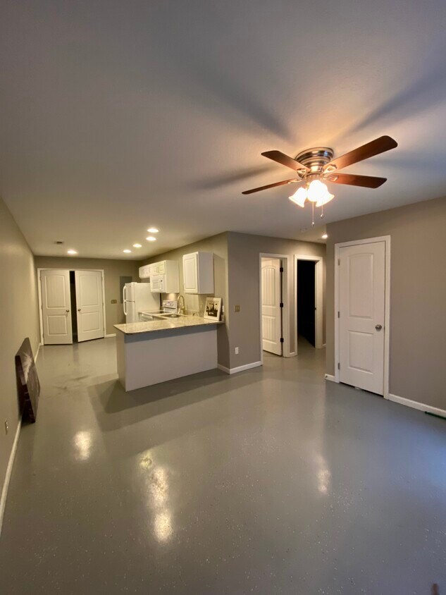 3850 Youngstown Rd, Chattanooga, TN 37406 Townhome Rentals in