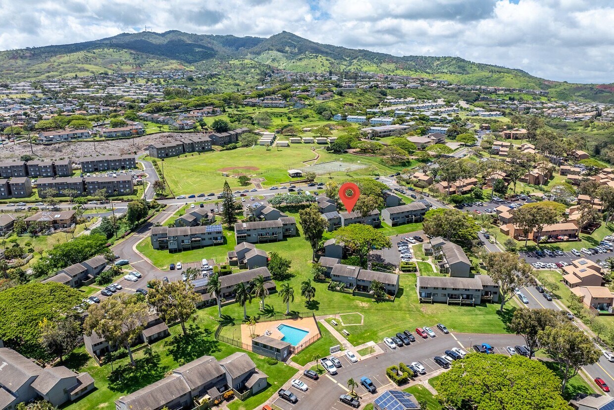 Foto principal - Makakilo Townhouse- 3 bed/ 1.5 bath/ 2 parking - Dog Friendly