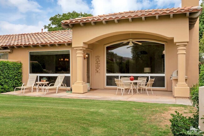 Building Photo - 48145 Casita Dr