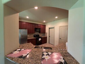 Building Photo - 3419 Selene Dr