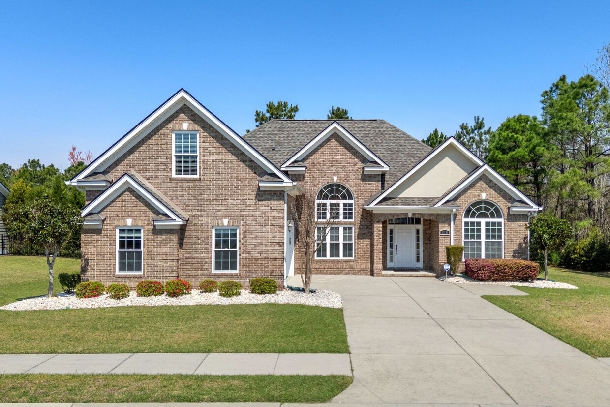 Spacious 4BR/3BA Home in Myrtle Beach – 2,550 Sq Ft & Screened Porch - Spacious 4BR/3BA Home in Myrtle Beach – 2,550 Sq Ft & Screened Porch
