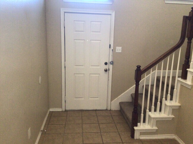 Foto del edificio - 6811 Shore Breeze Court