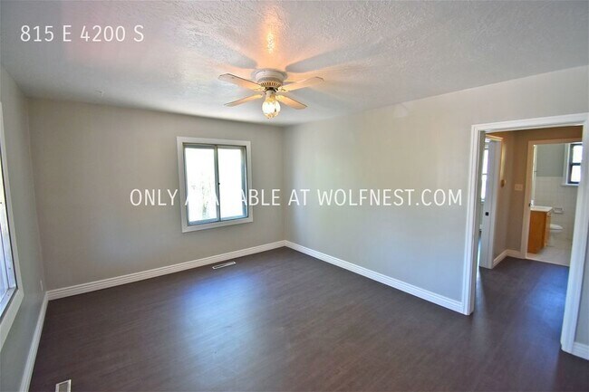 Foto del edificio - Renovated 4+ Bed Murray Home! No Deposit O...