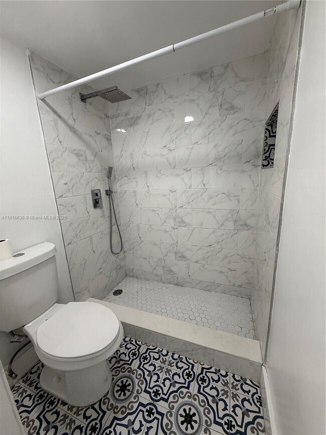 Foto del edificio - 10400 SW 108th Ave