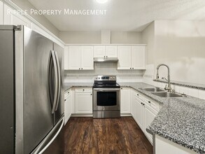 Building Photo - 126-114 14 Ave SW