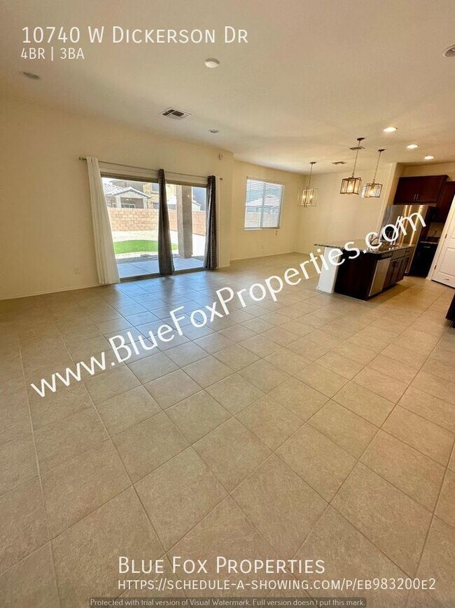 Foto del edificio - 4 bedroom, 3 bathroom in Gladden Farms