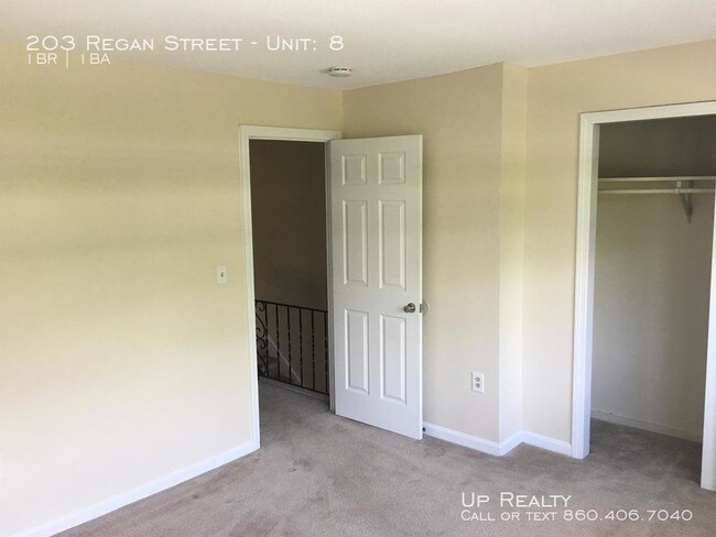 Building Photo - 203 Regan St