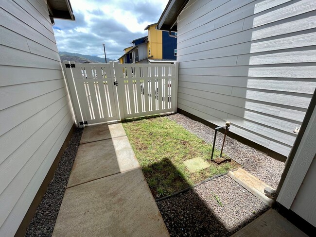 Building Photo - 2 Bedroom Townhome Available in BRAND NEW ...