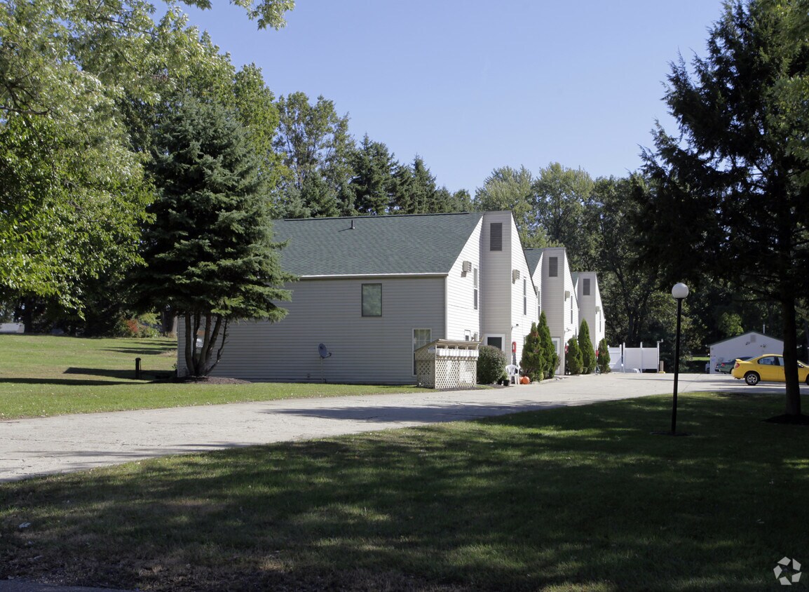 Primary Photo - 2189-2211 Glenmount Ave