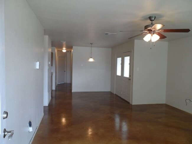 Building Photo - 6301 Temora Loop