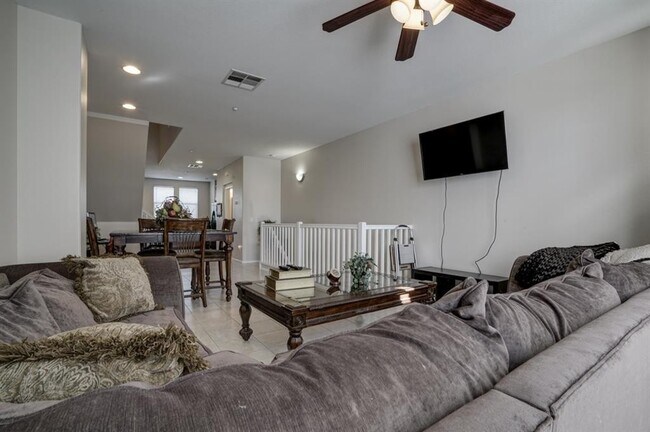 Foto del edificio - 3 Br SanElijoTownhome 2 car garage Granite...