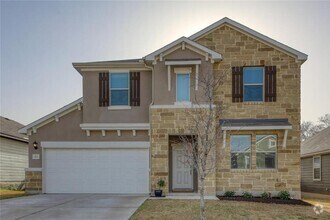 Building Photo - 173 Flexus Ln