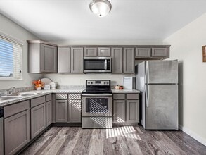 Building Photo - 12603 Telge Rd