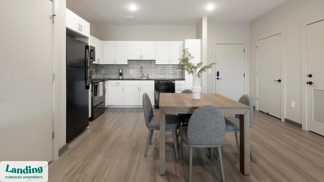 Building Photo - 645 N Front St