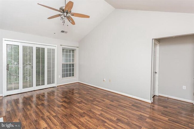Building Photo - 4402 Silverbrook Ln