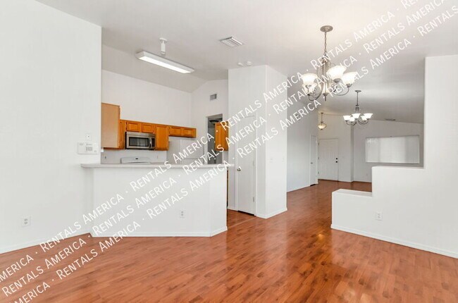 Foto del edificio - 1202 N Thunder Ridge Dr