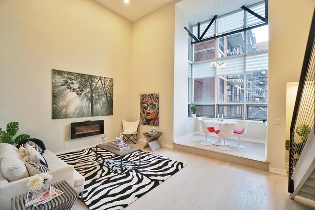 Foto del edificio - 689 Marin Blvd