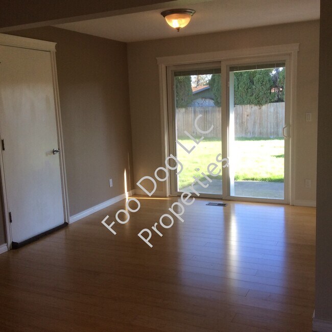 Dining Room - 6670 SW Princess