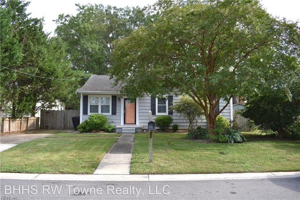 Primary Photo - 3 br, 2 bath House - 718 9th Street