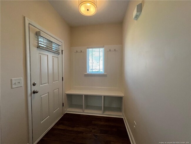 Building Photo - 4411 Low Oak Ct