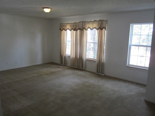 Building Photo - Great 3 bed 2.5 bath Townhome Style Duplex in Loveland