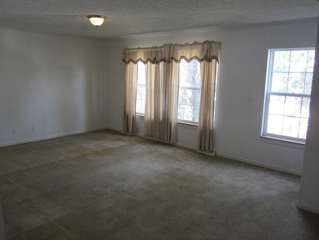 Photo - Great 3 bed 2.5 bath Townhome Style Duplex in Loveland