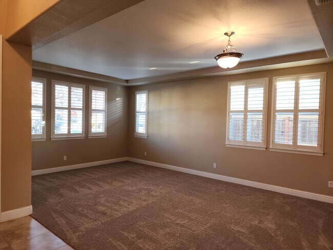 Foto del edificio - 1385 Oak Valley Dr