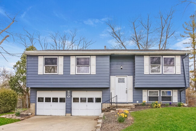 Building Photo - 890 Laverty Ln