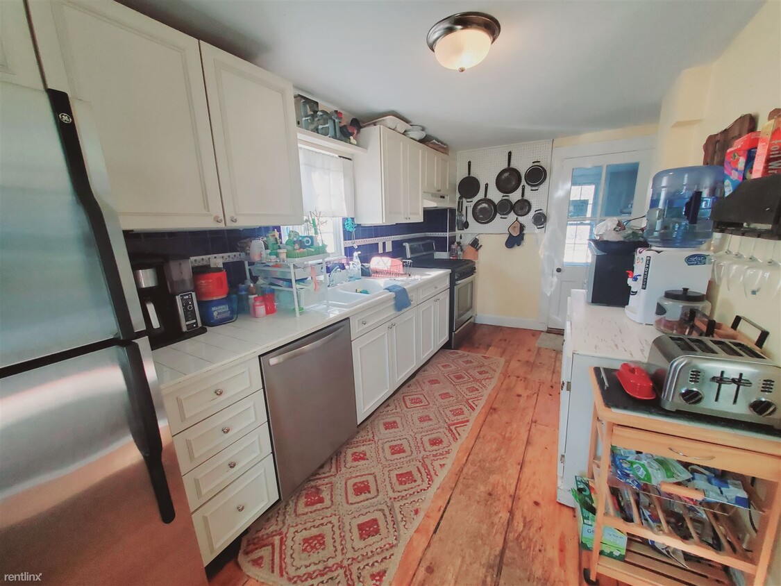 Foto principal - 3 br, 1.5 bath House - 14 Nolan St