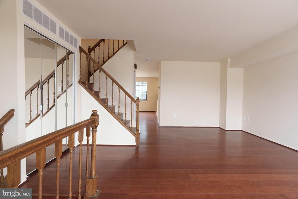 Building Photo - 12 Casey Ct