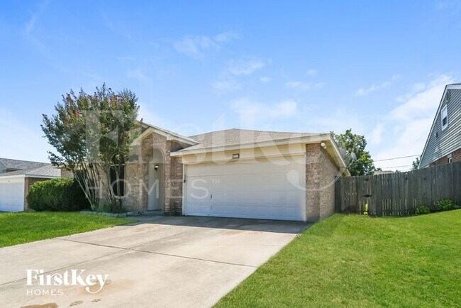 Building Photo - 733 Crestmont Drive