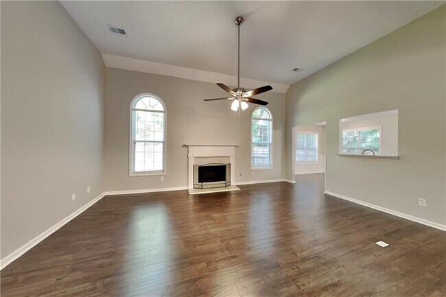 Building Photo - 202 Mill Creek Hollow