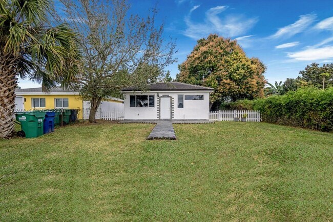Foto del edificio - 8861 SW 127th Terrace