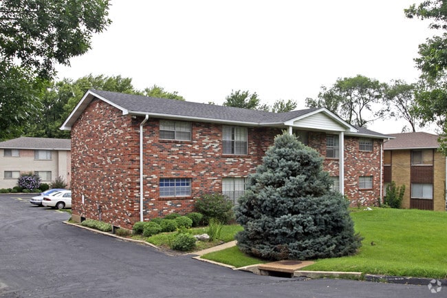 Building Photo - Shirley Garden Apartments
